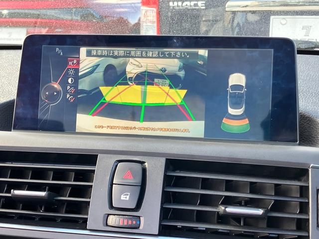 ２シリーズ ２２０ｉカブリオレ　Ｍスポーツ　茶シート　修復歴無し　純正ナビゲーション　モニター修繕済み　バックカメラ　Ｂｌｕｅｔｏｏｔｈ　障害物センサー　運転／助手席シートヒーター　ＨＩＤオートライト　フォグランプ　パドルシフト　ＥＴＣ（18枚目）