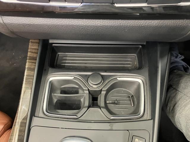 ２シリーズ ２２０ｉカブリオレ　Ｍスポーツ　茶シート　修復歴無し　純正ナビゲーション　モニター修繕済み　バックカメラ　Ｂｌｕｅｔｏｏｔｈ　障害物センサー　運転／助手席シートヒーター　ＨＩＤオートライト　フォグランプ　パドルシフト　ＥＴＣ（21枚目）