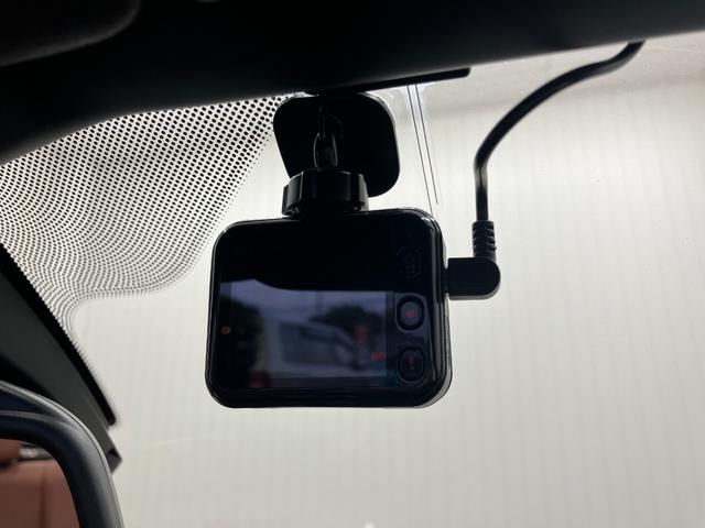 ２シリーズ ２２０ｉカブリオレ　Ｍスポーツ　茶シート　修復歴無し　純正ナビゲーション　モニター修繕済み　バックカメラ　Ｂｌｕｅｔｏｏｔｈ　障害物センサー　運転／助手席シートヒーター　ＨＩＤオートライト　フォグランプ　パドルシフト　ＥＴＣ（25枚目）