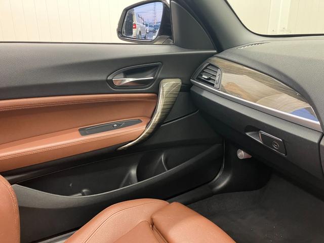 ２シリーズ ２２０ｉカブリオレ　Ｍスポーツ　茶シート　修復歴無し　純正ナビゲーション　モニター修繕済み　バックカメラ　Ｂｌｕｅｔｏｏｔｈ　障害物センサー　運転／助手席シートヒーター　ＨＩＤオートライト　フォグランプ　パドルシフト　ＥＴＣ（27枚目）