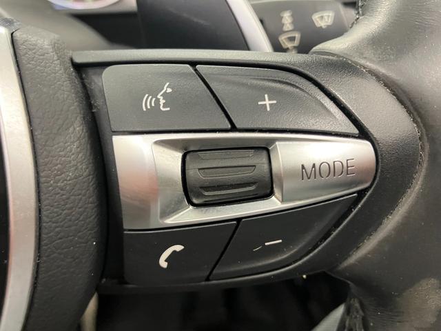 ２シリーズ ２２０ｉカブリオレ　Ｍスポーツ　茶シート　修復歴無し　純正ナビゲーション　モニター修繕済み　バックカメラ　Ｂｌｕｅｔｏｏｔｈ　障害物センサー　運転／助手席シートヒーター　ＨＩＤオートライト　フォグランプ　パドルシフト　ＥＴＣ（30枚目）