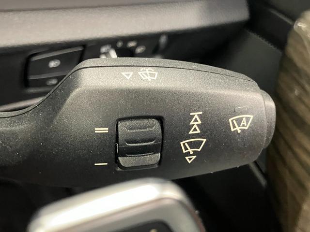 ２シリーズ ２２０ｉカブリオレ　Ｍスポーツ　茶シート　修復歴無し　純正ナビゲーション　モニター修繕済み　バックカメラ　Ｂｌｕｅｔｏｏｔｈ　障害物センサー　運転／助手席シートヒーター　ＨＩＤオートライト　フォグランプ　パドルシフト　ＥＴＣ（34枚目）