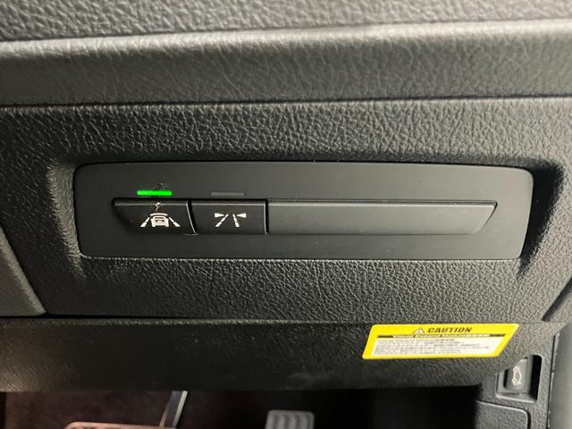 ２シリーズ ２２０ｉカブリオレ　Ｍスポーツ　茶シート　修復歴無し　純正ナビゲーション　モニター修繕済み　バックカメラ　Ｂｌｕｅｔｏｏｔｈ　障害物センサー　運転／助手席シートヒーター　ＨＩＤオートライト　フォグランプ　パドルシフト　ＥＴＣ（39枚目）