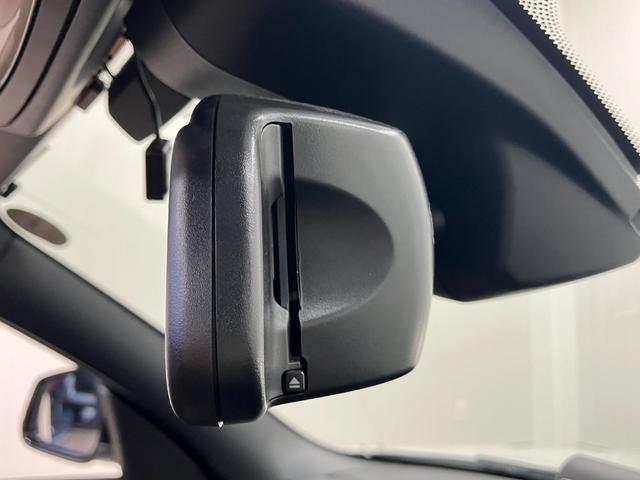 ２シリーズ ２２０ｉカブリオレ　Ｍスポーツ　茶シート　修復歴無し　純正ナビゲーション　モニター修繕済み　バックカメラ　Ｂｌｕｅｔｏｏｔｈ　障害物センサー　運転／助手席シートヒーター　ＨＩＤオートライト　フォグランプ　パドルシフト　ＥＴＣ（40枚目）