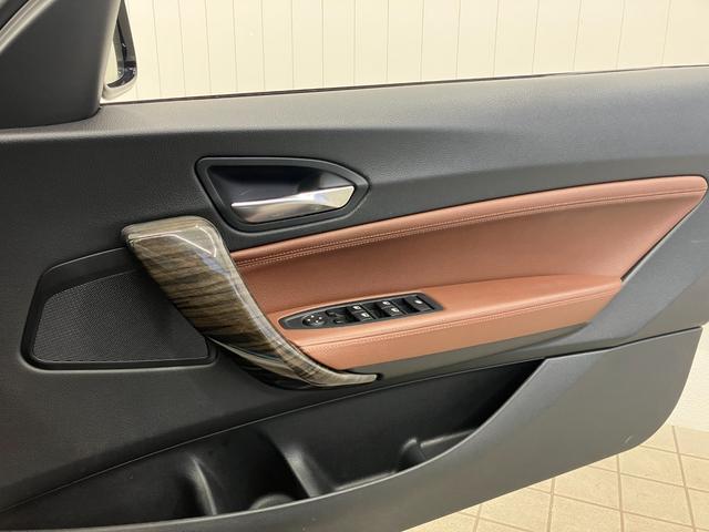 ２シリーズ ２２０ｉカブリオレ　Ｍスポーツ　茶シート　修復歴無し　純正ナビゲーション　モニター修繕済み　バックカメラ　Ｂｌｕｅｔｏｏｔｈ　障害物センサー　運転／助手席シートヒーター　ＨＩＤオートライト　フォグランプ　パドルシフト　ＥＴＣ（41枚目）