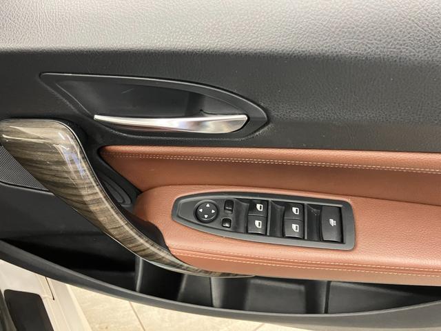 ２シリーズ ２２０ｉカブリオレ　Ｍスポーツ　茶シート　修復歴無し　純正ナビゲーション　モニター修繕済み　バックカメラ　Ｂｌｕｅｔｏｏｔｈ　障害物センサー　運転／助手席シートヒーター　ＨＩＤオートライト　フォグランプ　パドルシフト　ＥＴＣ（42枚目）