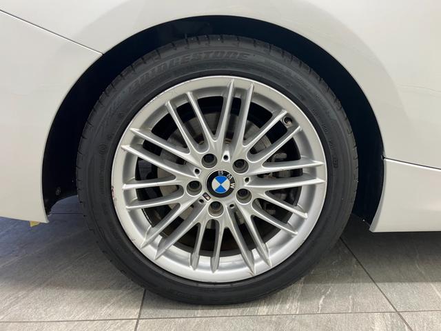 ２シリーズ ２２０ｉカブリオレ　Ｍスポーツ　茶シート　修復歴無し　純正ナビゲーション　モニター修繕済み　バックカメラ　Ｂｌｕｅｔｏｏｔｈ　障害物センサー　運転／助手席シートヒーター　ＨＩＤオートライト　フォグランプ　パドルシフト　ＥＴＣ（55枚目）