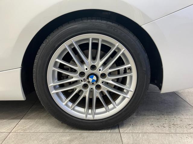 ２シリーズ ２２０ｉカブリオレ　Ｍスポーツ　茶シート　修復歴無し　純正ナビゲーション　モニター修繕済み　バックカメラ　Ｂｌｕｅｔｏｏｔｈ　障害物センサー　運転／助手席シートヒーター　ＨＩＤオートライト　フォグランプ　パドルシフト　ＥＴＣ（58枚目）