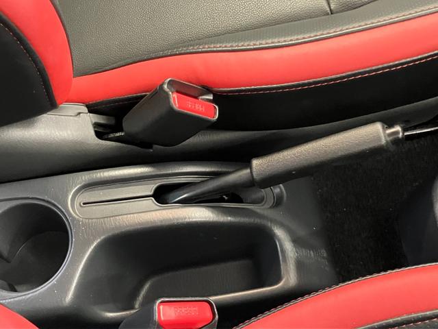ジムニー クロスアドベンチャー 特別仕様車 AT車両 ハロゲンヘッドライト 運転/助手席シートヒーター ETC メモリナビ Bluetooth CD/DVD フルセグTV キーレス 純正16インチアルミホイール 電動格納ミラー(21枚目)
