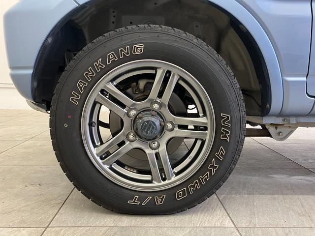 ジムニー クロスアドベンチャー 特別仕様車 AT車両 ハロゲンヘッドライト 運転/助手席シートヒーター ETC メモリナビ Bluetooth CD/DVD フルセグTV キーレス 純正16インチアルミホイール 電動格納ミラー(43枚目)