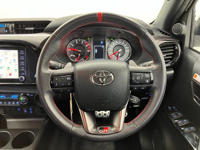 TOYOTA HILUX Z GR SPORT