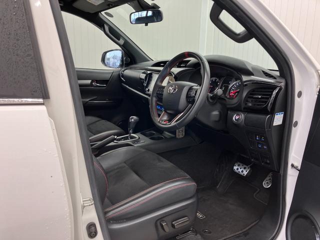 TOYOTA HILUX Z GR SPORT