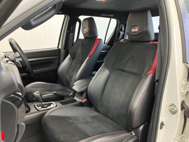 TOYOTA HILUX Z GR SPORT