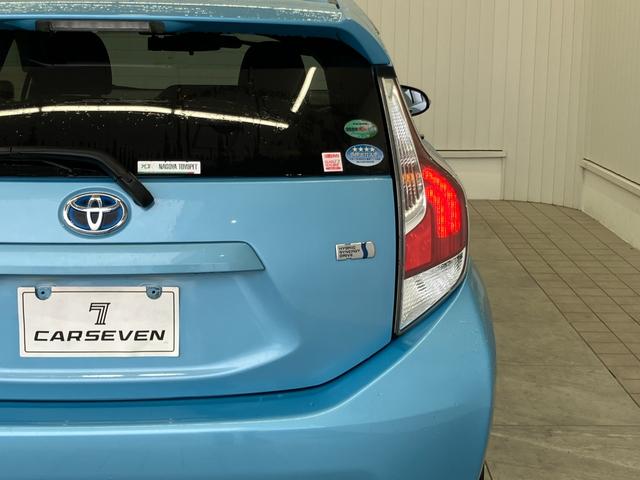 アクア S 修復歴無 コーナーポール ハロゲンオートライト オートマチックハイビーム 衝突被害軽減ブレーキ ETC Bluetooth バックカメラ 純正SDナビゲーション 電動格納ミラー キーレス スマートキー(4枚目)