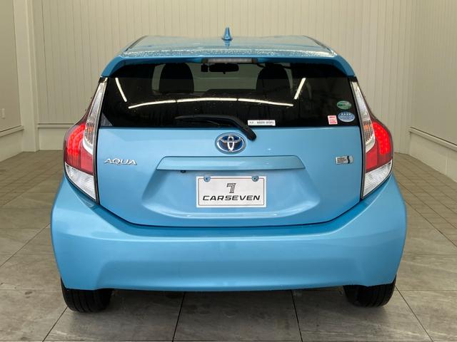 アクア S 修復歴無 コーナーポール ハロゲンオートライト オートマチックハイビーム 衝突被害軽減ブレーキ ETC Bluetooth バックカメラ 純正SDナビゲーション 電動格納ミラー キーレス スマートキー(5枚目)