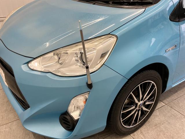 アクア S 修復歴無 コーナーポール ハロゲンオートライト オートマチックハイビーム 衝突被害軽減ブレーキ ETC Bluetooth バックカメラ 純正SDナビゲーション 電動格納ミラー キーレス スマートキー(11枚目)