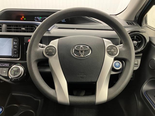 アクア S 修復歴無 コーナーポール ハロゲンオートライト オートマチックハイビーム 衝突被害軽減ブレーキ ETC Bluetooth バックカメラ 純正SDナビゲーション 電動格納ミラー キーレス スマートキー(13枚目)