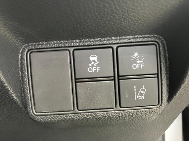 シビック ハッチバック 6速MT車両 プラチナホワイトパール 衝突被害軽減ブレーキ Honda SENSING パワーシート ETC 運転/助手席シートヒーター ブレーキホールド LEDオートライト クルーズコントロール(24枚目)