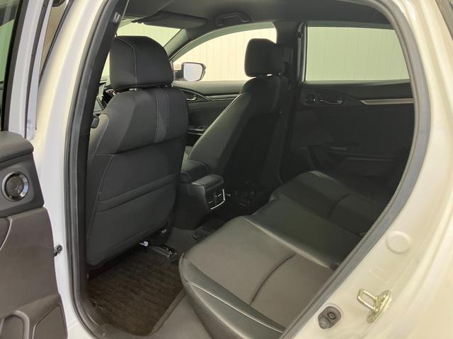 シビック ハッチバック 6速MT車両 プラチナホワイトパール 衝突被害軽減ブレーキ Honda SENSING パワーシート ETC 運転/助手席シートヒーター ブレーキホールド LEDオートライト クルーズコントロール(32枚目)