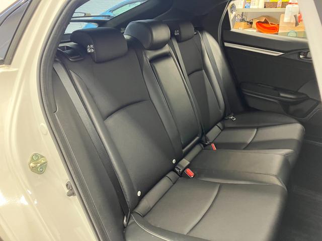 シビック ハッチバック 6速MT車両 プラチナホワイトパール 衝突被害軽減ブレーキ Honda SENSING パワーシート ETC 運転/助手席シートヒーター ブレーキホールド LEDオートライト クルーズコントロール(37枚目)