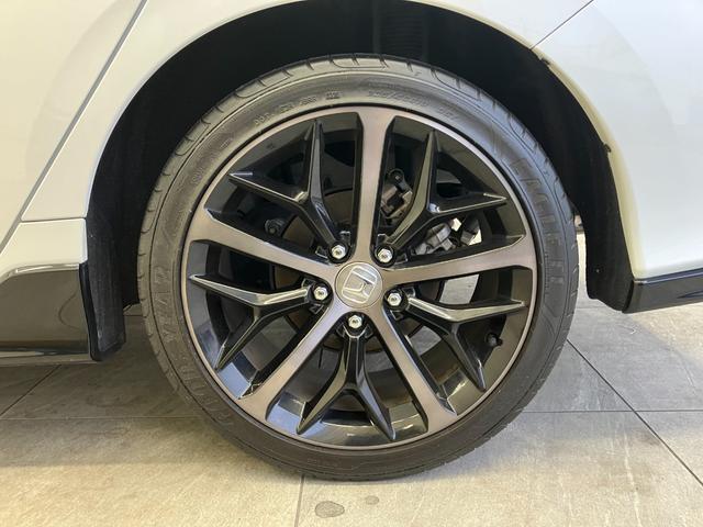 シビック ハッチバック 6速MT車両 プラチナホワイトパール 衝突被害軽減ブレーキ Honda SENSING パワーシート ETC 運転/助手席シートヒーター ブレーキホールド LEDオートライト クルーズコントロール(42枚目)