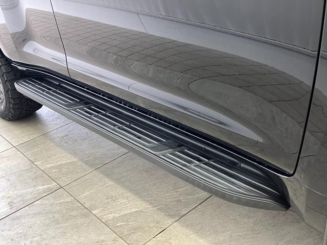 ランドクルーザープラド TX サンルーフ 7人乗り 黒内装 ガソリン 修復歴無し 12ヶ月点検整備・保証付き 純正7インチナビ 追従型クルコン バックカメラ Bluetooth 障害物センサー 社外17インチホイール A/Tタイヤ(10枚目)