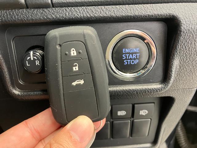 ランドクルーザープラド TX サンルーフ 7人乗り 黒内装 ガソリン 修復歴無し 12ヶ月点検整備・保証付き 純正7インチナビ 追従型クルコン バックカメラ Bluetooth 障害物センサー 社外17インチホイール A/Tタイヤ(14枚目)