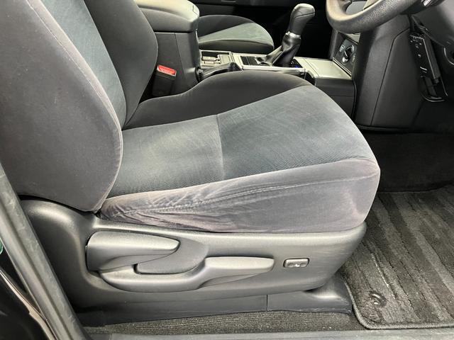 ランドクルーザープラド TX サンルーフ 7人乗り 黒内装 ガソリン 修復歴無し 12ヶ月点検整備・保証付き 純正7インチナビ 追従型クルコン バックカメラ Bluetooth 障害物センサー 社外17インチホイール A/Tタイヤ(44枚目)