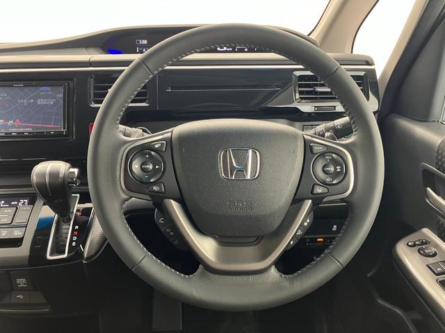 ステップワゴンスパーダ スパーダ　ホンダセンシング　修復歴無し　ワンオーナー　ＬＥＤオートライト　フォグランプ　１７インチ社外アルミホイール（純正アルミホイールスタッドレスタイヤ有）　パドルシフト　クルーズコントロール　Ｂｌｕｅｔｏｏｔｈ　バックカメラ（12枚目）