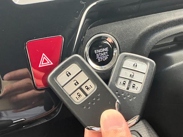 ステップワゴンスパーダ スパーダ　ホンダセンシング　修復歴無し　ワンオーナー　ＬＥＤオートライト　フォグランプ　１７インチ社外アルミホイール（純正アルミホイールスタッドレスタイヤ有）　パドルシフト　クルーズコントロール　Ｂｌｕｅｔｏｏｔｈ　バックカメラ（13枚目）