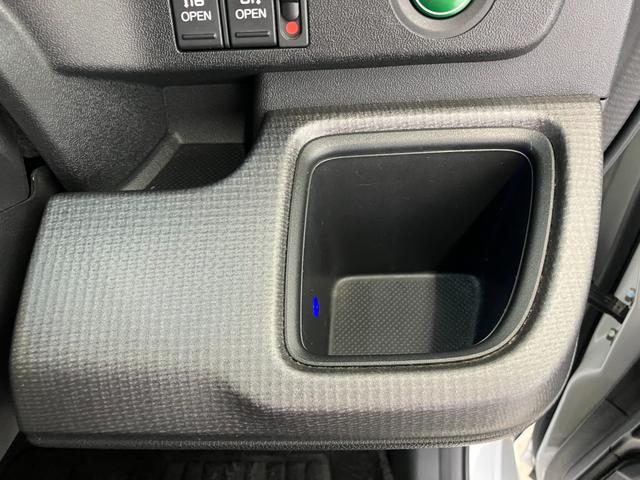 ステップワゴンスパーダ スパーダ　ホンダセンシング　修復歴無し　ワンオーナー　ＬＥＤオートライト　フォグランプ　１７インチ社外アルミホイール（純正アルミホイールスタッドレスタイヤ有）　パドルシフト　クルーズコントロール　Ｂｌｕｅｔｏｏｔｈ　バックカメラ（39枚目）