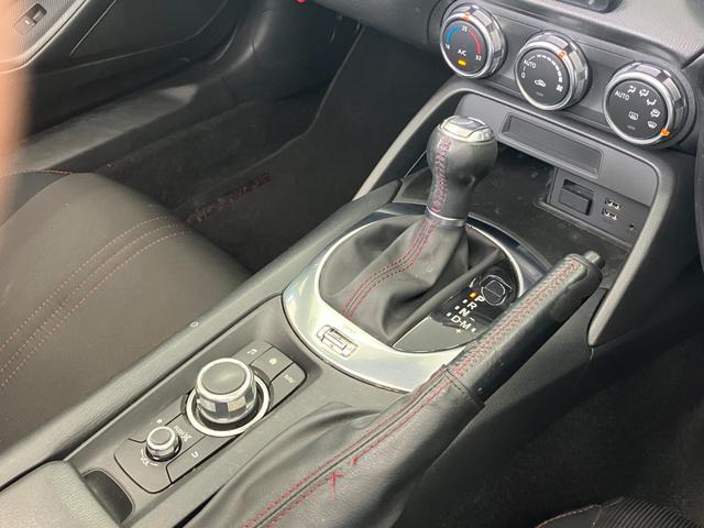 ロードスター Ｓスペシャルパッケージ　ＡＴ車　ＭＴモード付パドルシフト　ＬＥＤオートライト　ＥＴＣ　純正ＳＤナビゲーション　バックカメラ　Ｂｌｕｅｔｏｏｔｈ　フルセグＴＶ　ＣＤ／ＤＶＤ　純正１６インチアルミホイール　キーレス　スマートキー（31枚目）