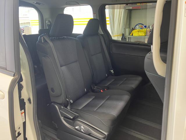 ノア Ｓｉ　修復歴無し　車検整備付　両側電動スライドドア　ＳＤナビ　バックカメラ　ＥＴＣ　Ｂｌｕｅｔｏｏｔｈ　ＣＤ／ＤＶＤ　ＬＥＤオートライト　スマートキー　プッシュスターター　純正１６インチアルミホイール（46枚目）