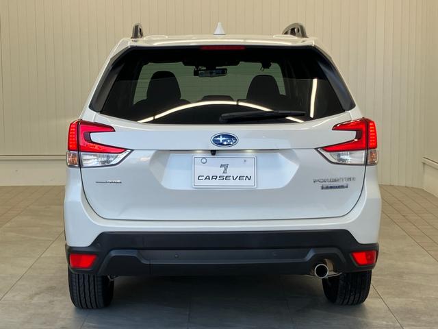 フォレスター ツーリング　障害物センサー　クルーズコントロール　デジタルインナーミラー　ＬＥＤオートライト　Ｂｌｕｅｔｏｏｔｈ　純正１７インチアルミホイール　ブレーキホールド　衝突被害軽減ブレーキ　運転／助手席シートヒーター（5枚目）
