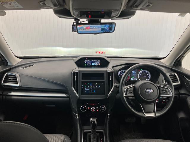 フォレスター ツーリング　障害物センサー　クルーズコントロール　デジタルインナーミラー　ＬＥＤオートライト　Ｂｌｕｅｔｏｏｔｈ　純正１７インチアルミホイール　ブレーキホールド　衝突被害軽減ブレーキ　運転／助手席シートヒーター（11枚目）