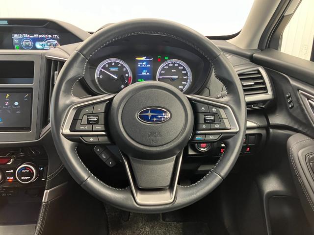 フォレスター ツーリング　障害物センサー　クルーズコントロール　デジタルインナーミラー　ＬＥＤオートライト　Ｂｌｕｅｔｏｏｔｈ　純正１７インチアルミホイール　ブレーキホールド　衝突被害軽減ブレーキ　運転／助手席シートヒーター（12枚目）
