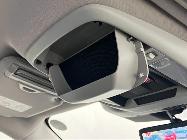 フォレスター ツーリング　障害物センサー　クルーズコントロール　デジタルインナーミラー　ＬＥＤオートライト　Ｂｌｕｅｔｏｏｔｈ　純正１７インチアルミホイール　ブレーキホールド　衝突被害軽減ブレーキ　運転／助手席シートヒーター（32枚目）