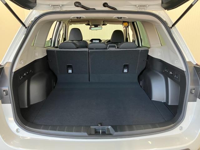 フォレスター ツーリング　障害物センサー　クルーズコントロール　デジタルインナーミラー　ＬＥＤオートライト　Ｂｌｕｅｔｏｏｔｈ　純正１７インチアルミホイール　ブレーキホールド　衝突被害軽減ブレーキ　運転／助手席シートヒーター（50枚目）