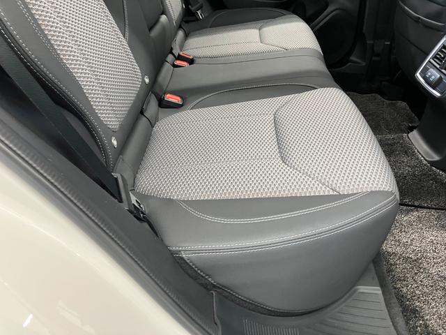 フォレスター ツーリング　障害物センサー　クルーズコントロール　デジタルインナーミラー　ＬＥＤオートライト　Ｂｌｕｅｔｏｏｔｈ　純正１７インチアルミホイール　ブレーキホールド　衝突被害軽減ブレーキ　運転／助手席シートヒーター（53枚目）