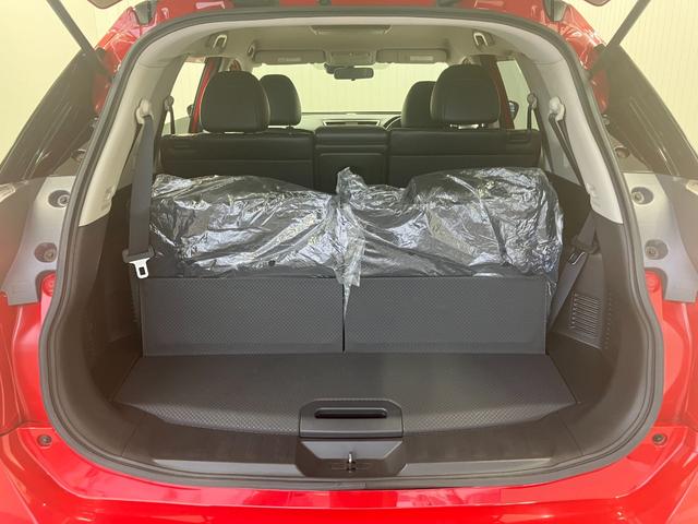 エクストレイル ２０Ｘ　エマージェンシーブレーキパッケージ　ワンオーナー車両　４ＷＤ　７人乗り　純正アルミホイールスタッドレスタイヤ有　障害物センサー　後席モニター　純正ＳＤナビゲーション　ＣＤ／ＤＶＤ　Ｂｌｕｅｔｏｏｔｈ　運転／助手席シートヒーター　ＥＴＣ（49枚目）