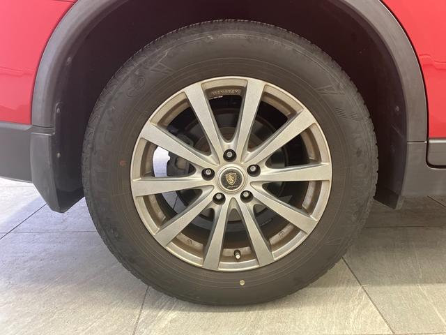 エクストレイル ２０Ｘ　エマージェンシーブレーキパッケージ　ワンオーナー車両　４ＷＤ　７人乗り　純正アルミホイールスタッドレスタイヤ有　障害物センサー　後席モニター　純正ＳＤナビゲーション　ＣＤ／ＤＶＤ　Ｂｌｕｅｔｏｏｔｈ　運転／助手席シートヒーター　ＥＴＣ（56枚目）