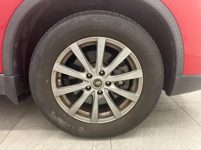 エクストレイル ２０Ｘ　エマージェンシーブレーキパッケージ　ワンオーナー車両　４ＷＤ　７人乗り　純正アルミホイールスタッドレスタイヤ有　障害物センサー　後席モニター　純正ＳＤナビゲーション　ＣＤ／ＤＶＤ　Ｂｌｕｅｔｏｏｔｈ　運転／助手席シートヒーター　ＥＴＣ（57枚目）