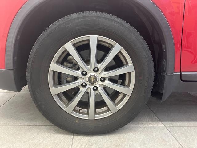 エクストレイル ２０Ｘ　エマージェンシーブレーキパッケージ　ワンオーナー車両　４ＷＤ　７人乗り　純正アルミホイールスタッドレスタイヤ有　障害物センサー　後席モニター　純正ＳＤナビゲーション　ＣＤ／ＤＶＤ　Ｂｌｕｅｔｏｏｔｈ　運転／助手席シートヒーター　ＥＴＣ（58枚目）