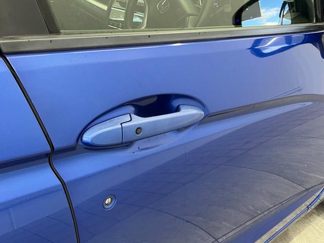 フィットハイブリッド Ｆパッケージ　修復歴無し　車検整備付　１２ヶ月保証付き　純正ナビ　バックカメラ　Ｂｌｕｅｔｏｏｔｈ　ＥＴＣ　ＣＤ／ＤＶＤ　スマートキー　プッシュスターター　スペアキー　電動格納ミラー　社外１５インチアルミホイール（8枚目）