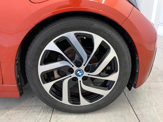 商談ルームにはキッズルームも完備していますので、ゆっくりとお車をお選びいただけます！