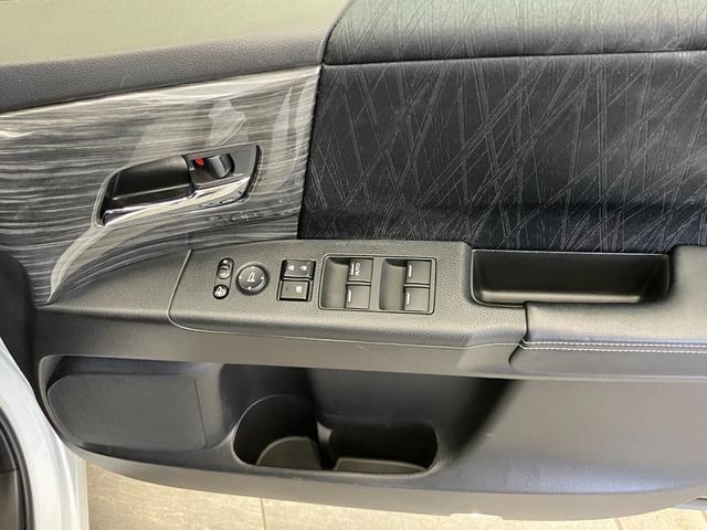 オデッセイ アブソルート 修復歴無し ワンオーナー車両 車検整備付 純正メモリナビ Bluetooth バックカメラ LEDオートライト 両側電動スライドドア ETC 純正17インチアルミホイール クルーズコントロール(39枚目)