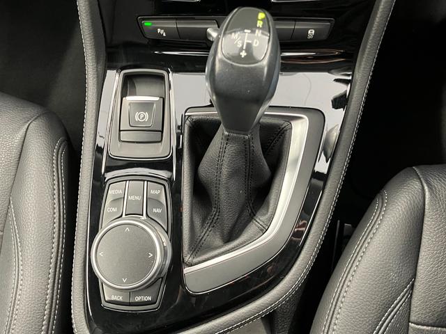 2シリーズ 218dグランツアラー ラグジュアリー 車検整備付 純正ナビ バックカメラ 障害物センサー ETC LEDオートライト 純正17インチアルミホイール フォグランプ 運転/助手席シートヒーター スマートキー プッシュスターター 電動シート(25枚目)