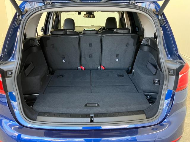 2シリーズ 218dグランツアラー ラグジュアリー 車検整備付 純正ナビ バックカメラ 障害物センサー ETC LEDオートライト 純正17インチアルミホイール フォグランプ 運転/助手席シートヒーター スマートキー プッシュスターター 電動シート(50枚目)