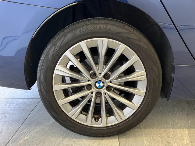 2シリーズ 218dグランツアラー ラグジュアリー 車検整備付 純正ナビ バックカメラ 障害物センサー ETC LEDオートライト 純正17インチアルミホイール フォグランプ 運転/助手席シートヒーター スマートキー プッシュスターター 電動シート(56枚目)