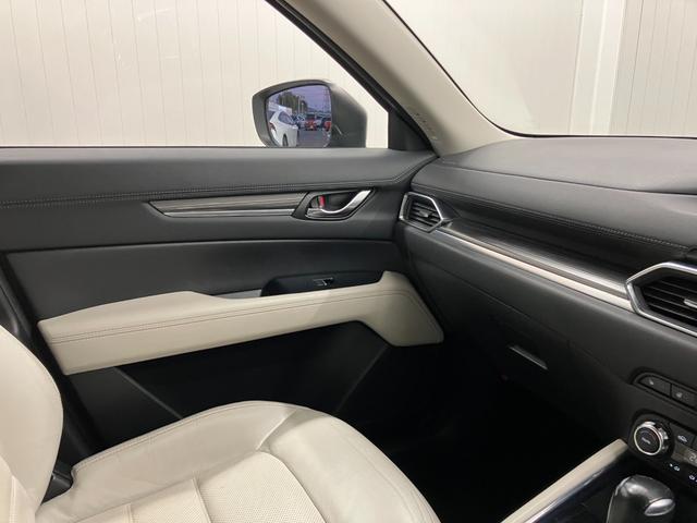 ＣＸ－５ ＸＤ　Ｌパッケージ　４ＷＤ車両　純正Ｅｇスターター　車検整備付　障害物センサー　サイド・バックカメラ　Ｂｌｕｅｔｏｏｔｈ　ＥＴＣ　運転／助手席シートヒーター　ブラインドスポットモニター　ヘッドアップディスプレイ（28枚目）
